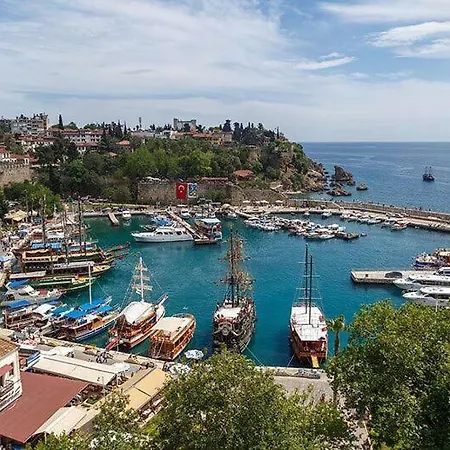 Daire Muratpasa Isiklar Caddesi Kaleici Yakini 2+1 Full Daire & Wifi